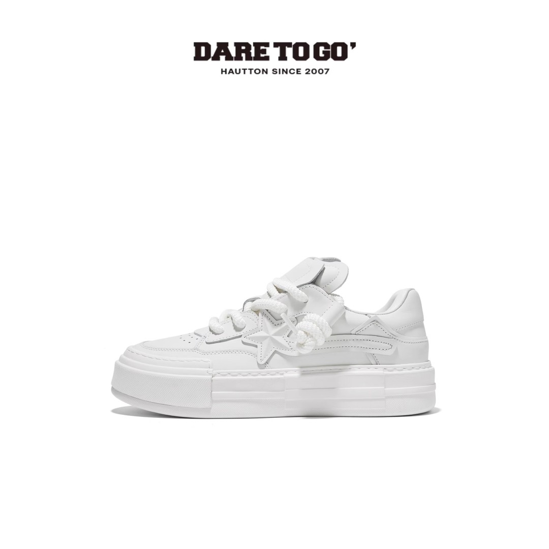 PureWhite Classic Sneaker